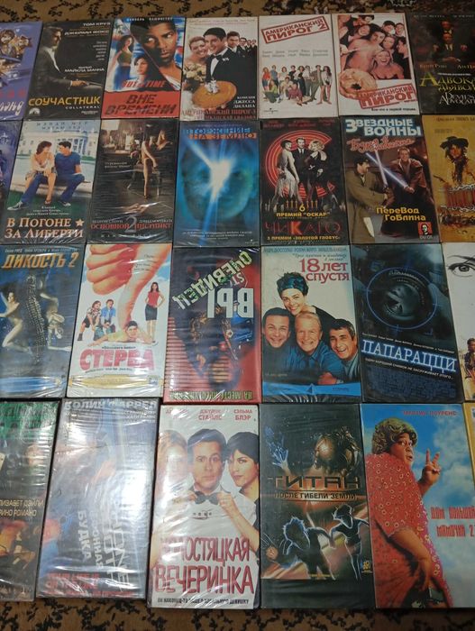 Продам новые видео кассеты с фильмами.