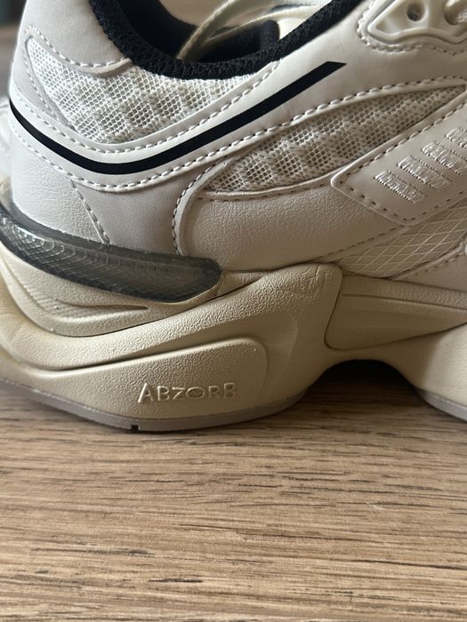 Adidasi new balance 9060 bej 42.5 noi