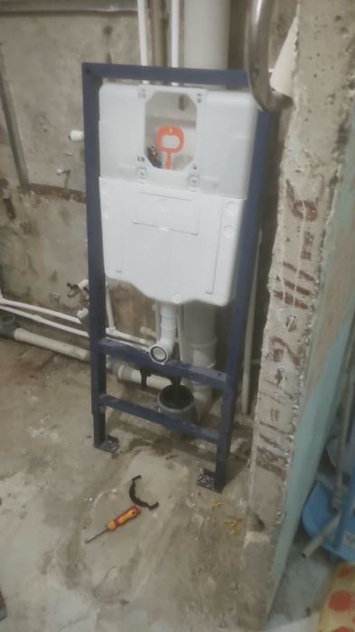 Унитаз с инсталляцией