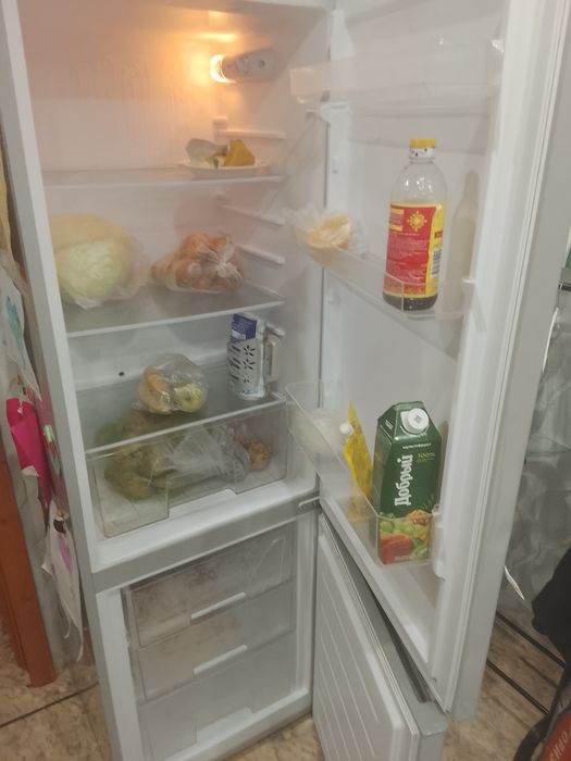 Продам холодильник