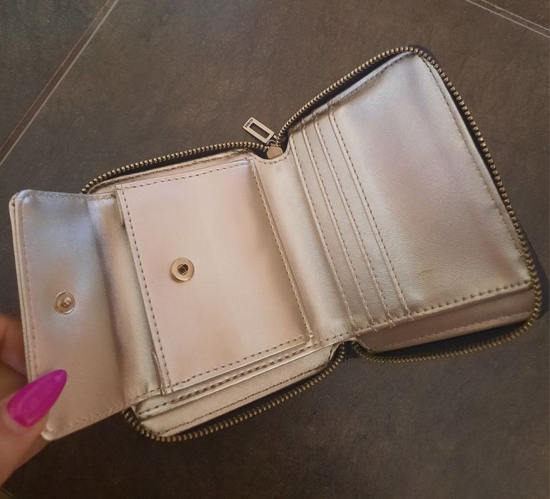 Оригинален портфейл Guess