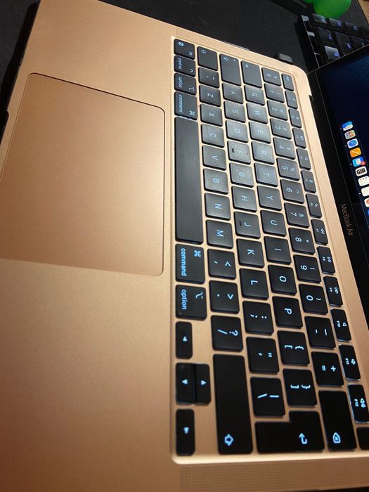 Macbook Air M1 13”, in GARANTIE Flanco+cutie+facturi+mouse Lenovo