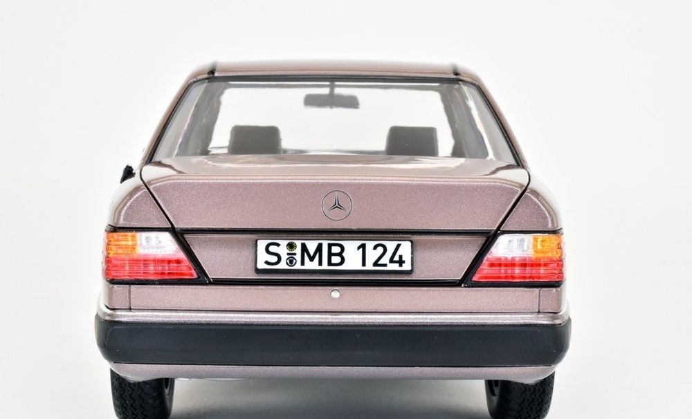 Масштабные модели 1/18