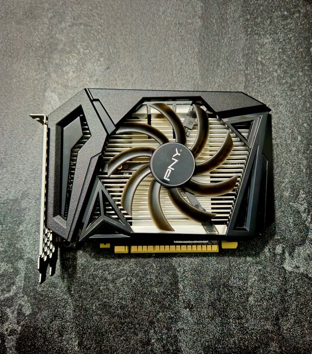 PNY GTX 1650 Super на пломбе идеал!