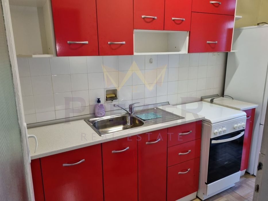 Дава се под наем Двустаен апартамент в Варна, Център - 67 кв.м за 357 € - Снимка #3