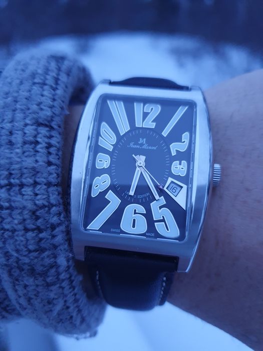 De vînzare un ceas superb swiss marca JEAN MARCEL automatic ediție limitată .