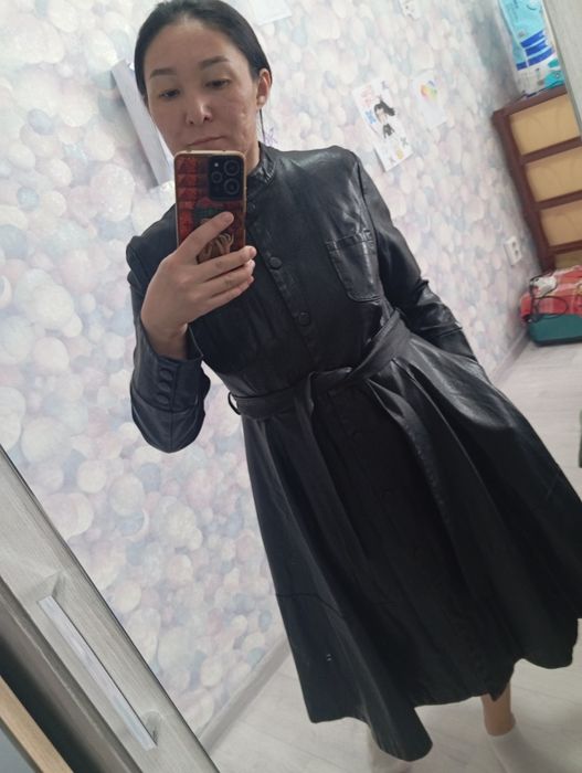 Продам эффектный кожаный сюртук