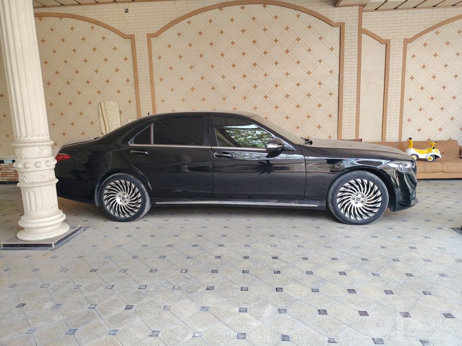 Mercedes-Benz W223