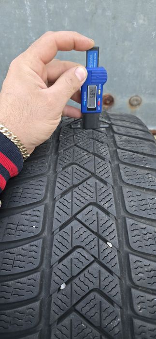 235 45 18 , 235/45R18 Pirelli set 4 buc, IARNA