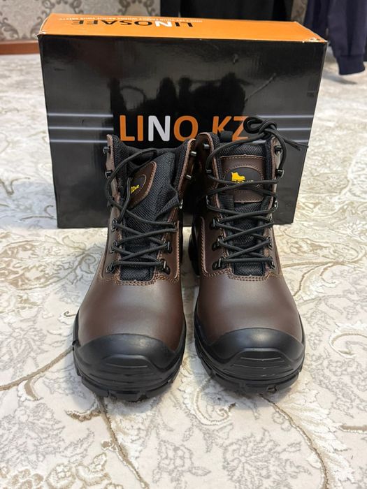Продам демисезоные рабочие ботинки
