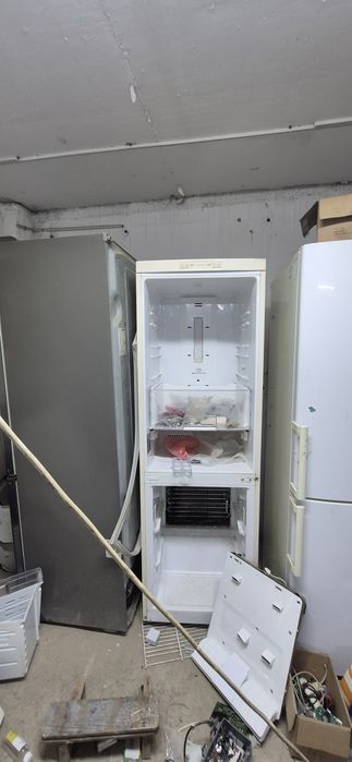 Продам корпус холодильника