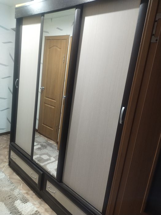 Продам шкаф купе