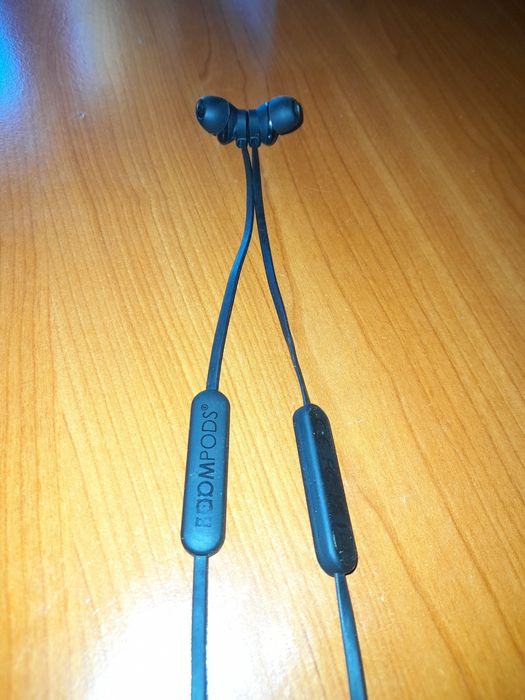 Căști Bluetooth BoomPods