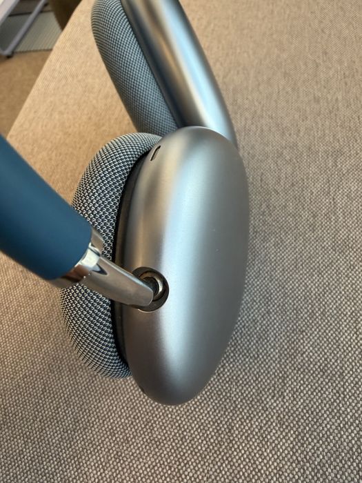 AirPods Max Blue