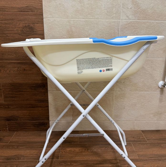 Вана за къпане и стойка