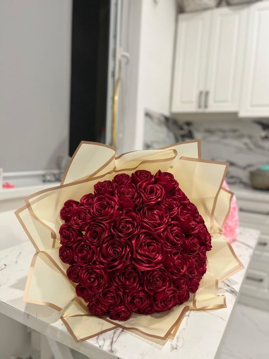 Вечный розы 51шт на 8март