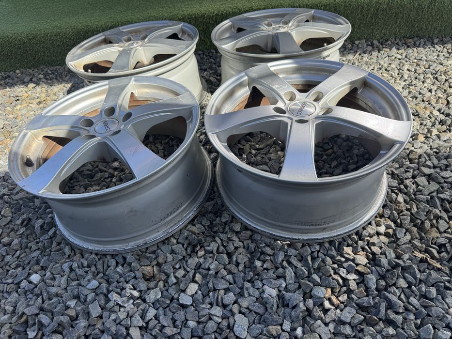 Jante DEZENT 17 5x108 Ford Volvo Peugeot Citroen Renault 7.5J ET40