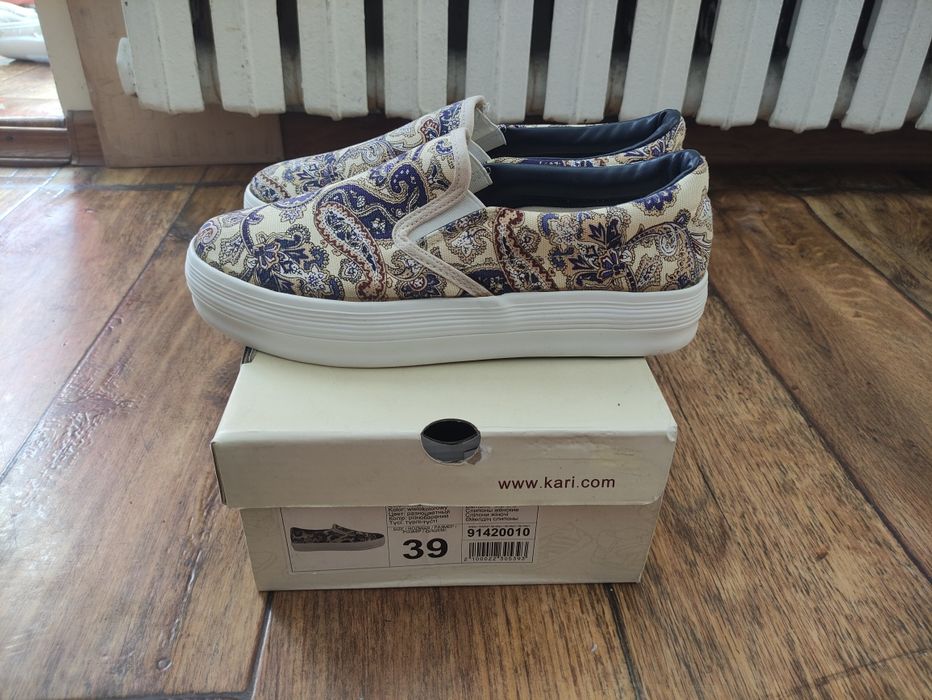 Слипоны Taccardi