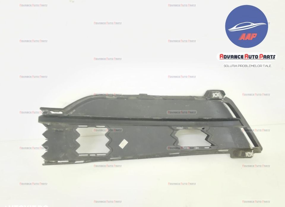 Шкода Карок / Skoda Karoq 1 Десен проекторен грил код 57A807368 - ориг