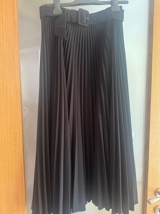 Плисирана пола ZARA