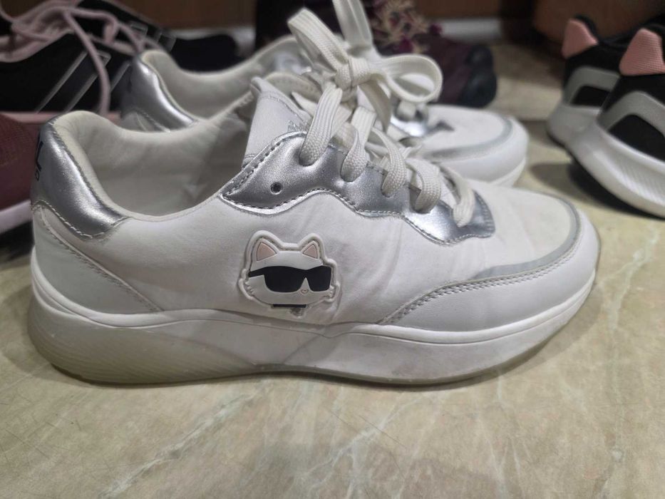 Оригинални маратонки 35 Adidas.Karl lagerfeg. Keen