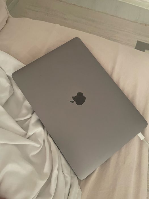 MacBook Pro 2020 13,3