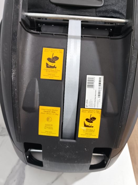 Автолюлька Cybex Cloud Z i-Size черная