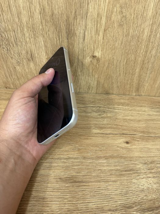 Iphone 17 pro 256 slver sim+ esim ime otgan 100% 101 sikil