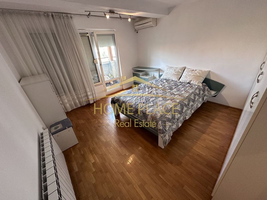 Дава се под наем Тристаен апартамент в Варна, Център - 120 кв.м за 918 € - Снимка #7