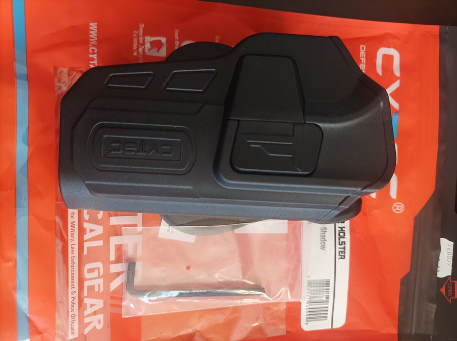 Продавам ПВЦ кобур / холстер за пистолет ЧЗ / CZ SP-01 Shadow