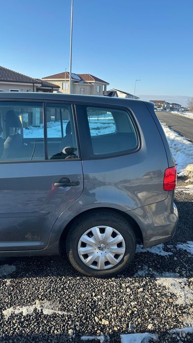 VW Touran, 2012, 1.6 TDI, Manual