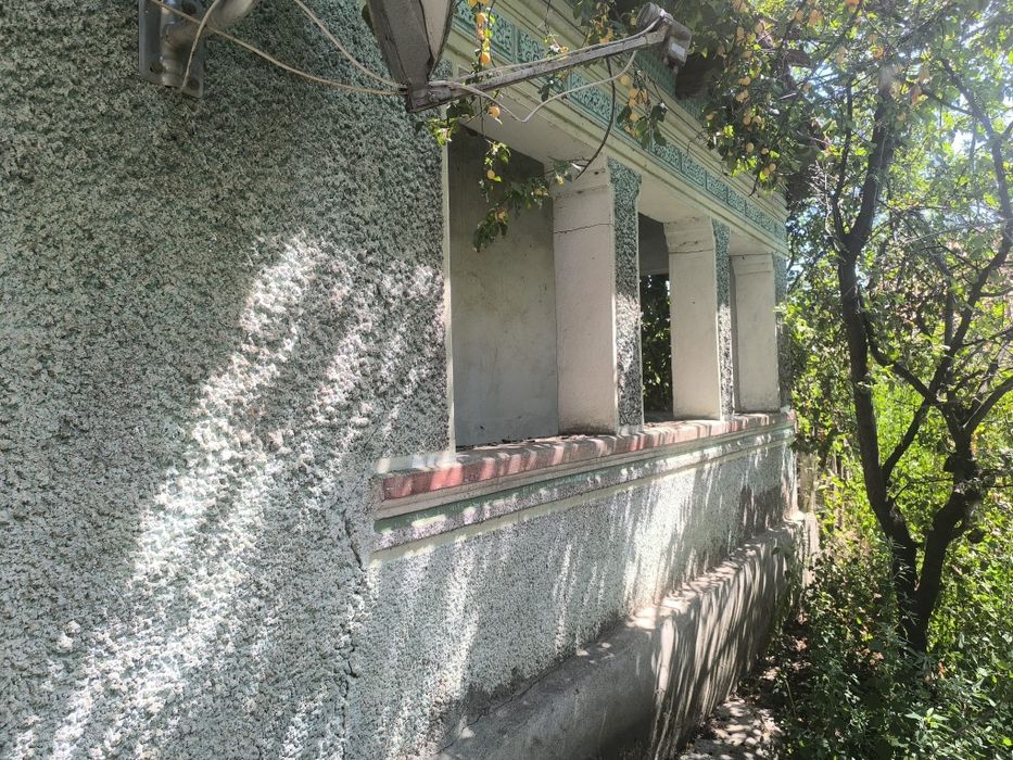 Casă bătrânească cu teren 1.303 mp – Gălbinași, Tăbărăști, Buzău
