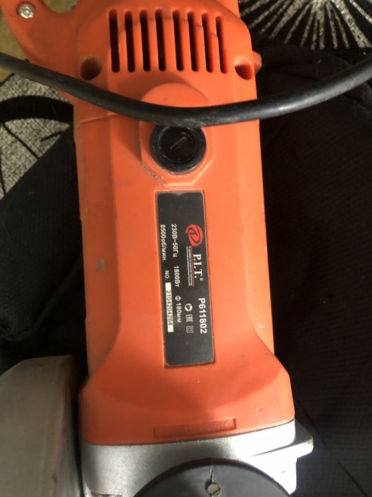 Продам болгарку ПИТ