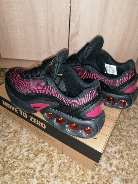 Уникален NIKE air