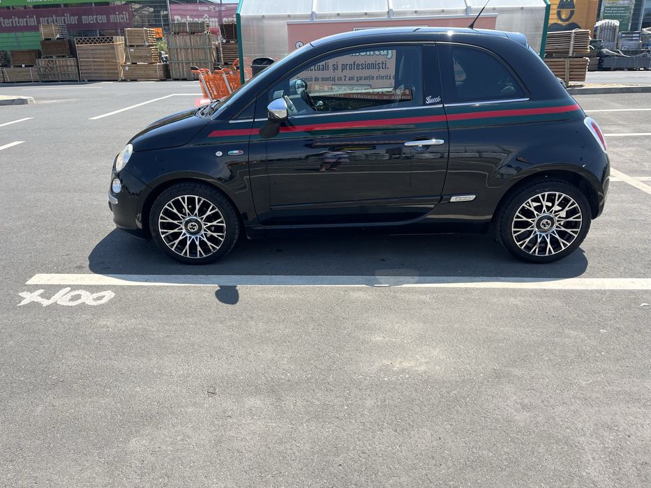Fiat 500 Gucci edite limitata