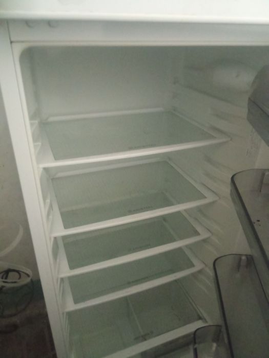 Холодильник Аристон бу