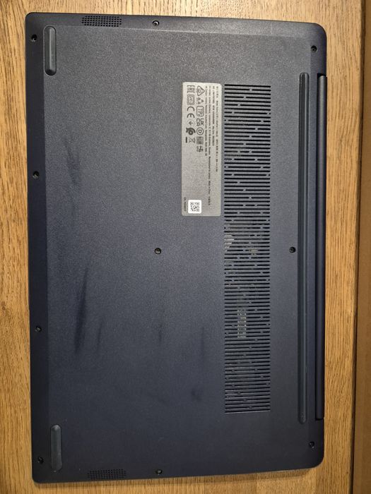 Лаптоп Lenovo ideapad 3