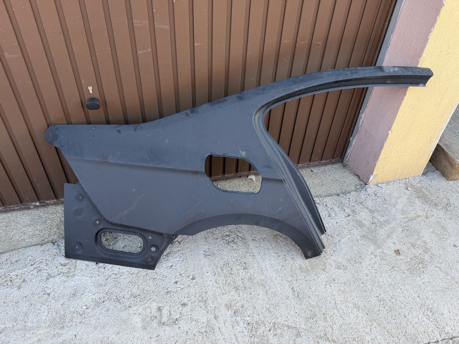 Aripa dreapta spate vw passat b8