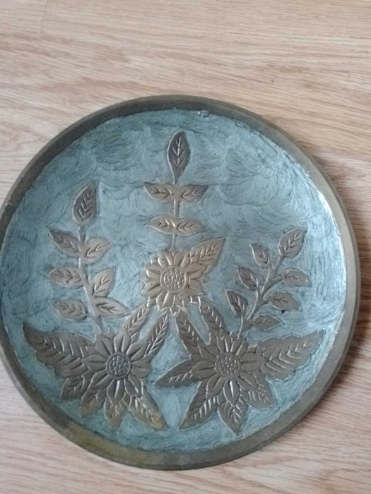 Farfurii vechi de perete superbe