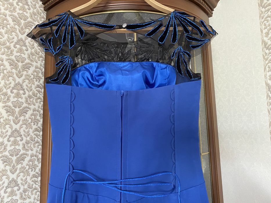 Вечернее платье