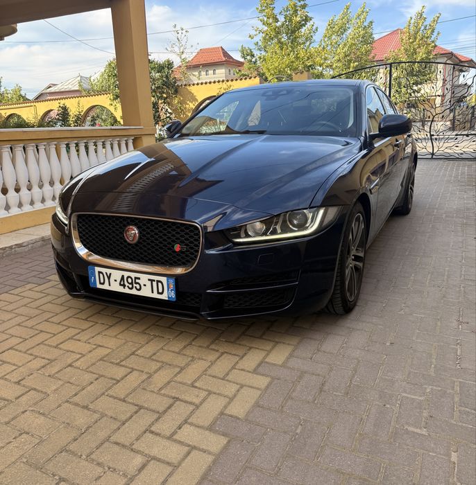 Jaguar xe 2.0 d 180cp