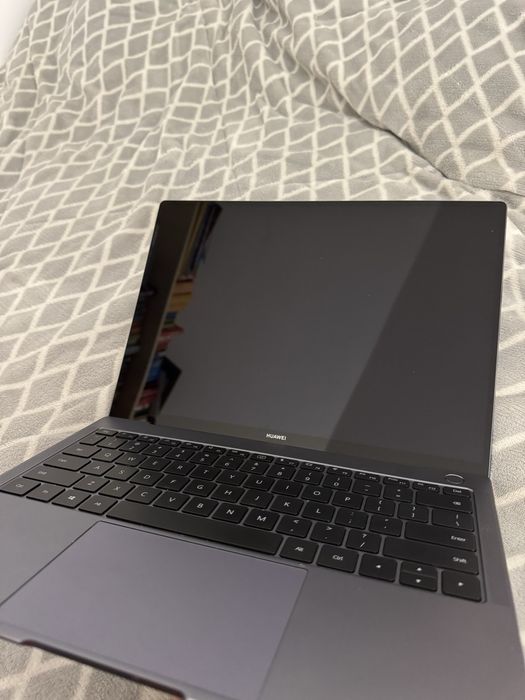 Huawei Matebook X Pro i7 16GB RAM 512 GB SSD