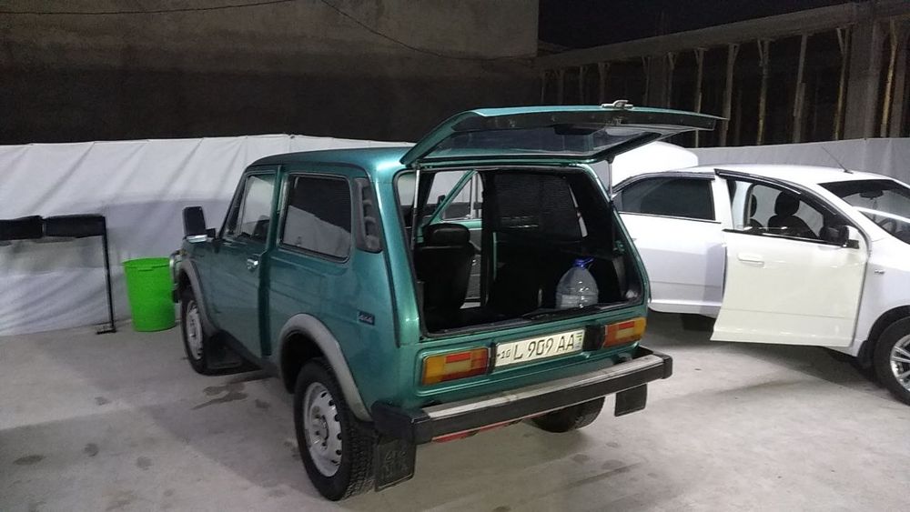 Ваз 2121  продоется