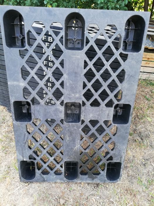 Palet plastic 120/80, 110/110