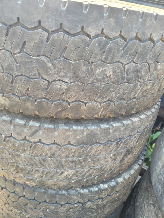 Roti jante cu 8 gauri anvelope 265/70R19.5 si 285/70r19.5