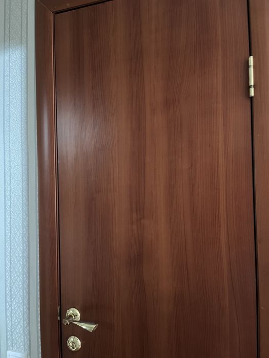 Срочно продам двери