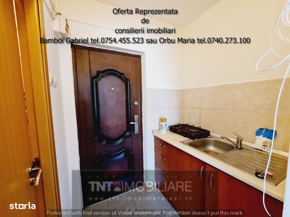 Garsoniera de vanzare zona Podu Ros-Piata Nicolina