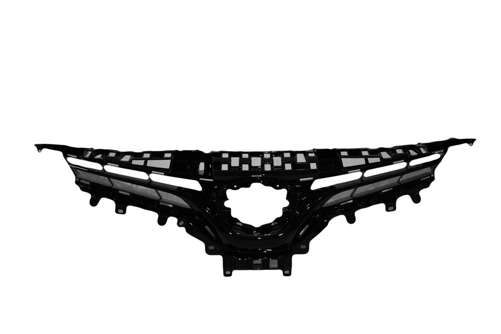 Решетка радиатора (хром) Camry 17-