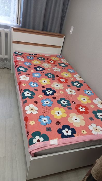 Продам кровать 90×200