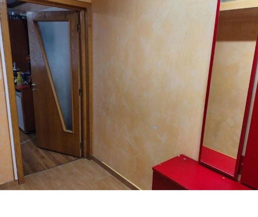 Apartament 2 camere, etaj 2, KM. 4-5 mobilat centrala gaze